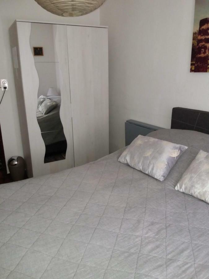 Chambres D'Hotes Chez Pierrot Et Flo Vugelles-La Mothe Экстерьер фото
